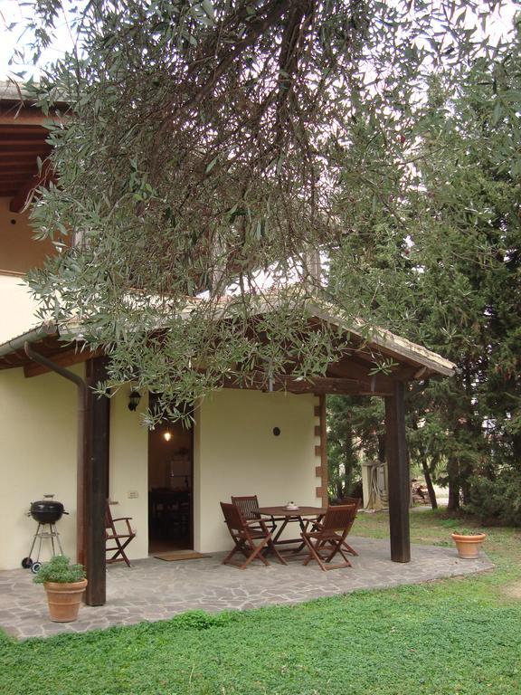 Вилла Casale Santo Stefano Принчипина-а-Маре Номер фото